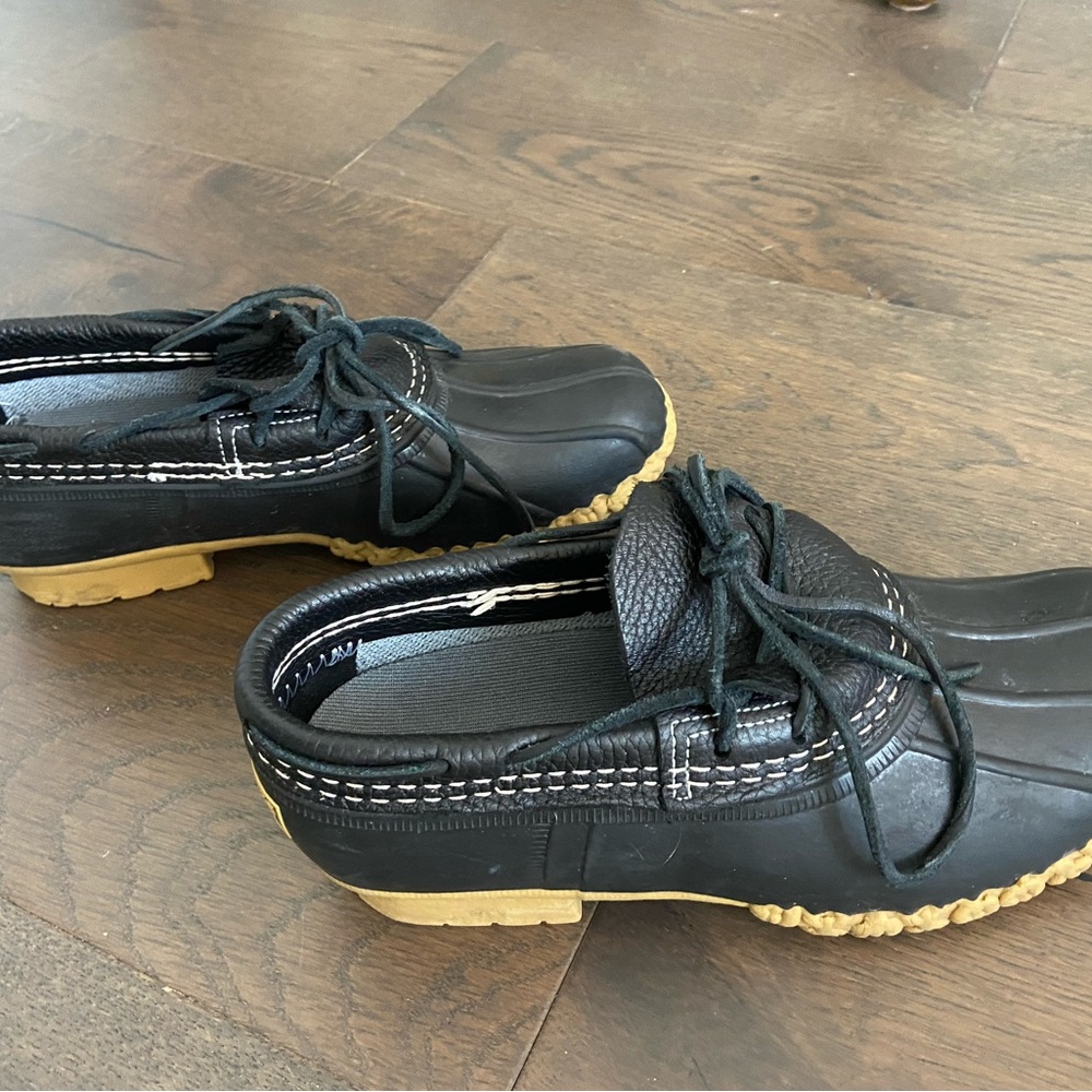 L.L. Bean Boots, Rubber Mocs Black Duck-Style Lace-Up Rain Shoes Size 7 - Picture 3 of 8